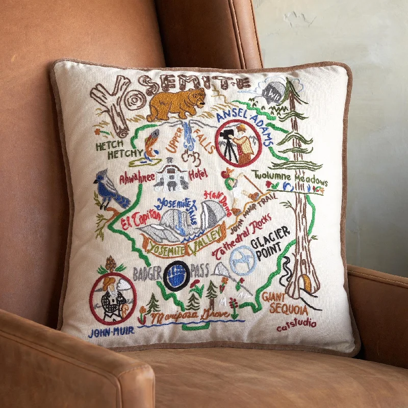 Souvenir National Parks Pillow
