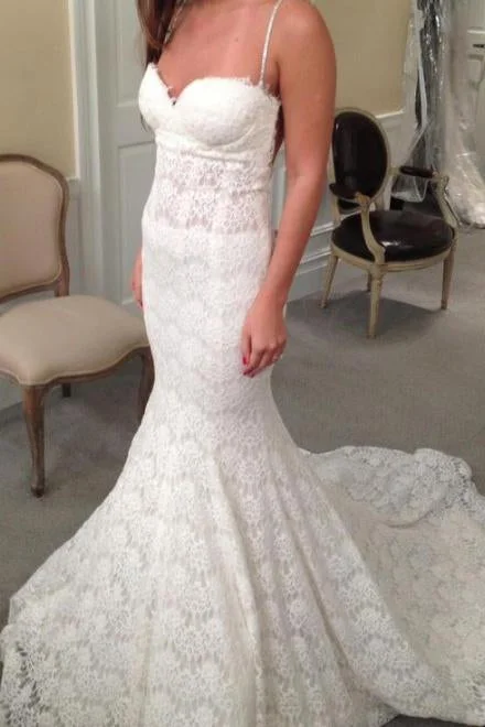 Elegant Mermaid Sweetheart Lace Court Train Wedding Dress with Spaghetti Straps