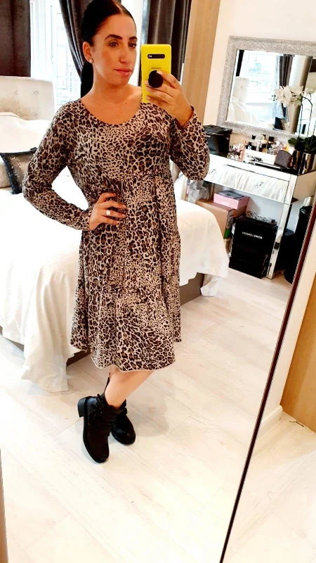 Lavish Leopard Print Smock Style Thin Dress