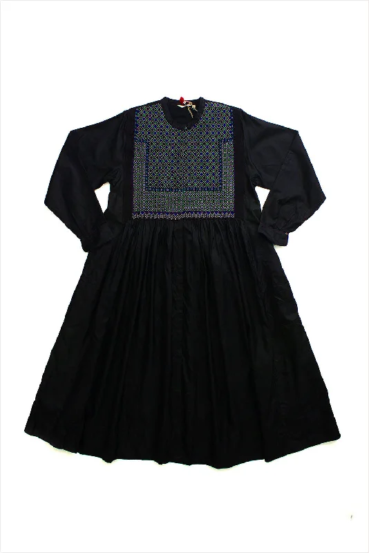 Injiri Folklore Dress 10 Black with Embroidered Bodice